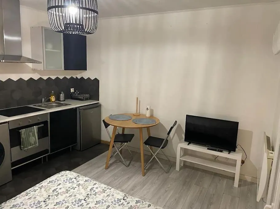 Studio One Proche Ligne 14 Kremlin Bicetre Arcueil France