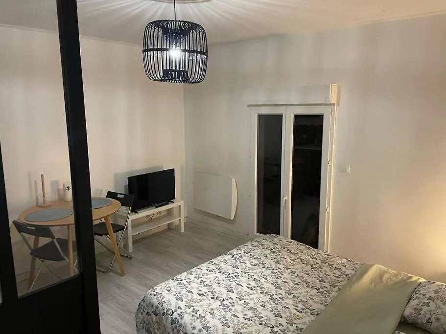 Studio One Proche Ligne 14 Kremlin Bicetre Arcueil Apartment